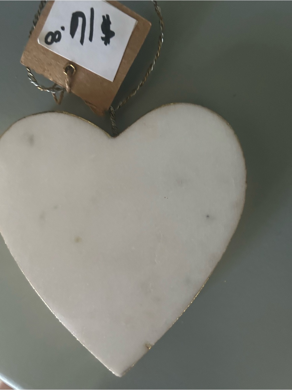NWT White Marble Heart Paperweight Ornament Coaster - Picture 3 of 3